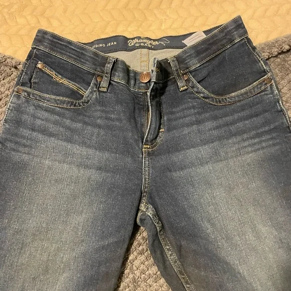 Wrangler Q-baby boot cut riding jeans 29x34 (1) - Picture 2 of 3